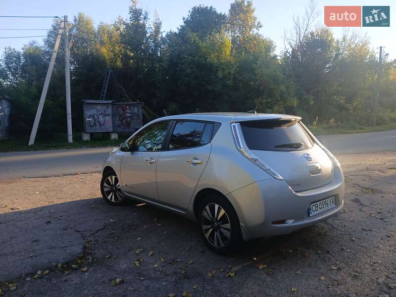 Хэтчбек Nissan Leaf 2016 в Чернигове фото 2 Хэтчбек Nissan Leaf 2016 в Чернигове