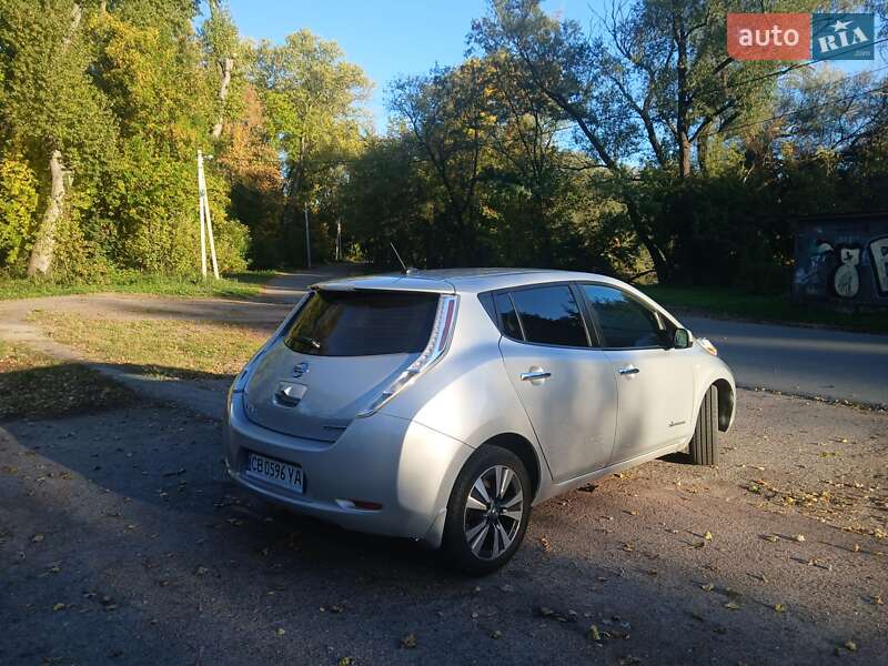 Хэтчбек Nissan Leaf 2016 в Чернигове фото 3 Хэтчбек Nissan Leaf 2016 в Чернигове