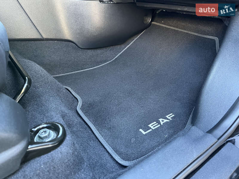 Хэтчбек Nissan Leaf 2019 в Владимире фото 42 Хэтчбек Nissan Leaf 2019 в Владимире