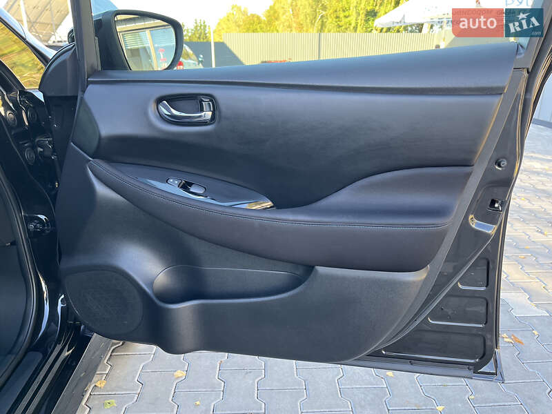 Хэтчбек Nissan Leaf 2019 в Владимире фото 48 Хэтчбек Nissan Leaf 2019 в Владимире