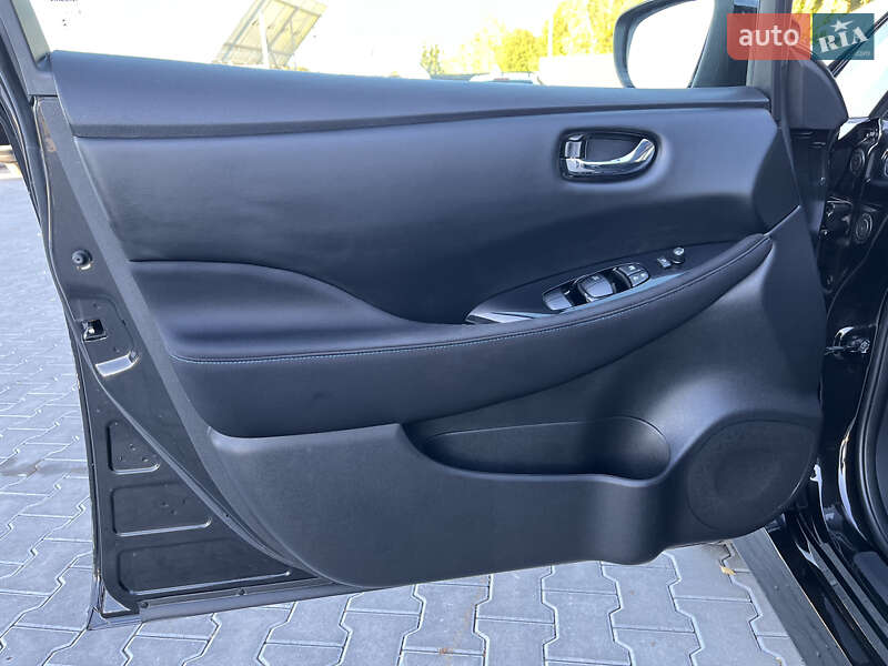 Хэтчбек Nissan Leaf 2019 в Владимире фото 50 Хэтчбек Nissan Leaf 2019 в Владимире