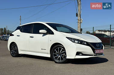 Хэтчбек Nissan Leaf 2018 в Киеве