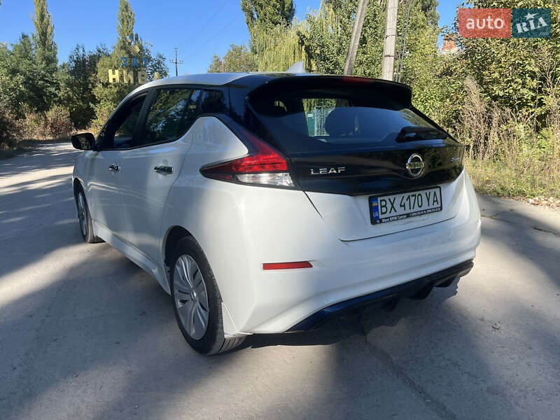 Хэтчбек Nissan Leaf 2018 в Каменец-Подольском