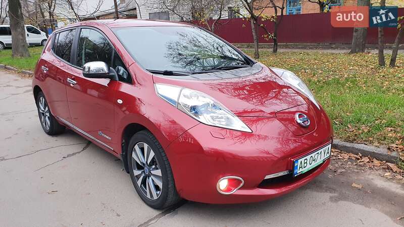 Хетчбек Nissan Leaf 2014 в Вінниці