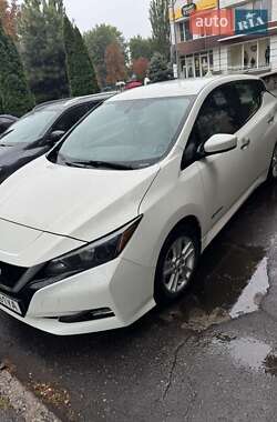 Хэтчбек Nissan Leaf 2018 в Кременчуге