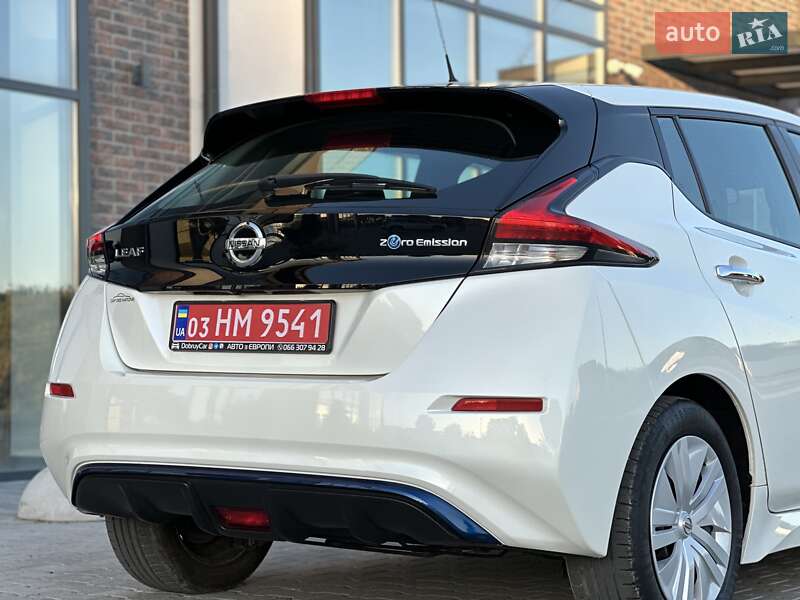Хэтчбек Nissan Leaf 2019 в Тернополе