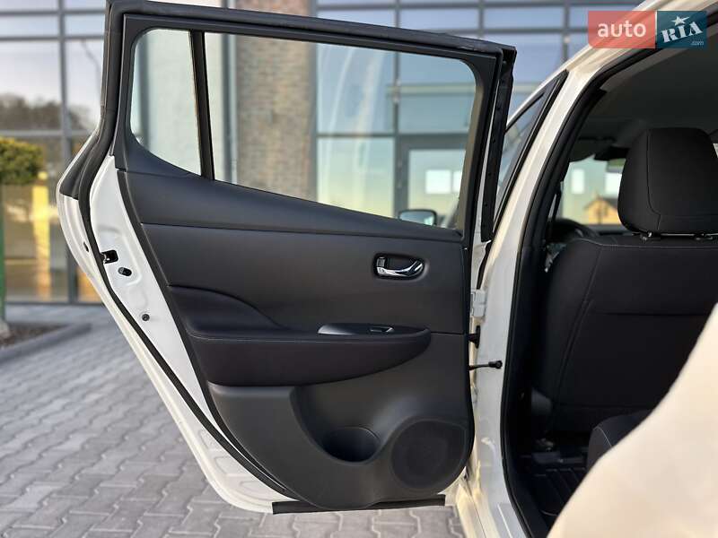 Хэтчбек Nissan Leaf 2019 в Тернополе