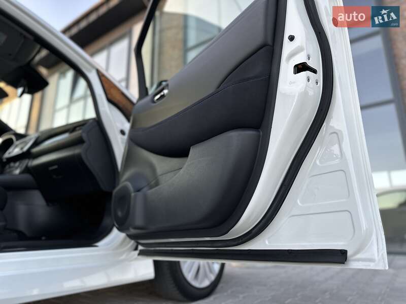 Хэтчбек Nissan Leaf 2019 в Тернополе