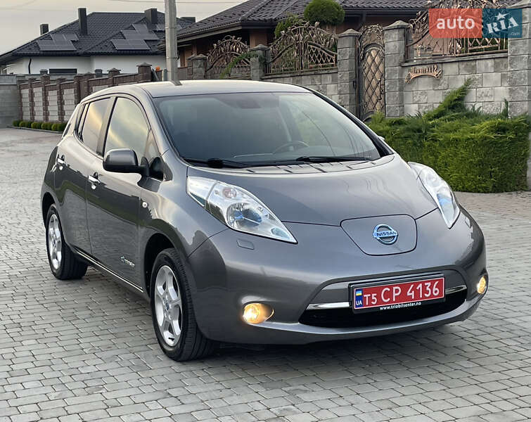 Хэтчбек Nissan Leaf 2014 в Ровно
