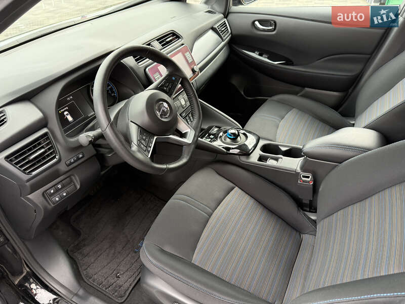 Хэтчбек Nissan Leaf 2021 в Полтаве