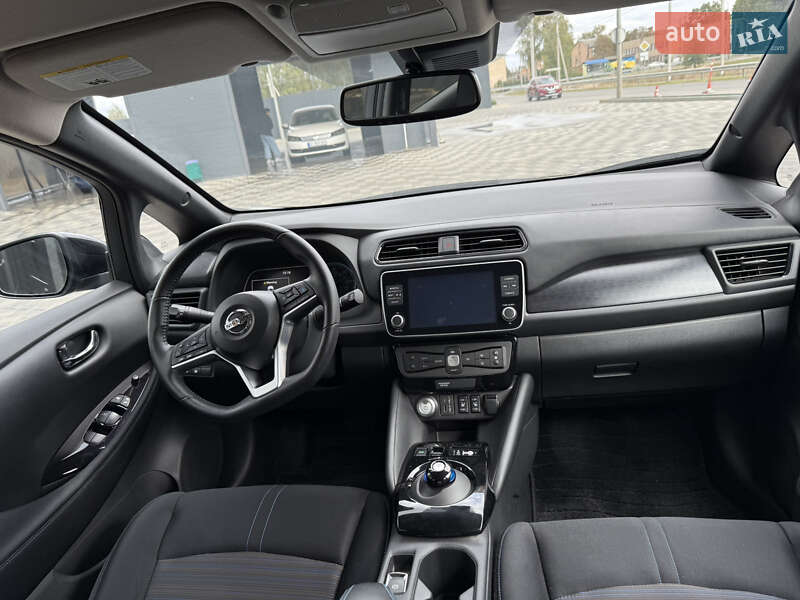 Хэтчбек Nissan Leaf 2021 в Полтаве
