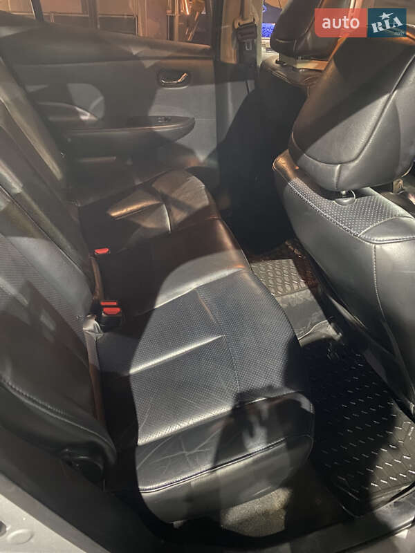 Хэтчбек Nissan Leaf 2014 в Кременчуге фото 16 Хэтчбек Nissan Leaf 2014 в Кременчуге