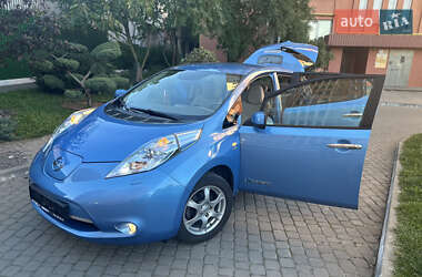 Хэтчбек Nissan Leaf 2012 в Луцке