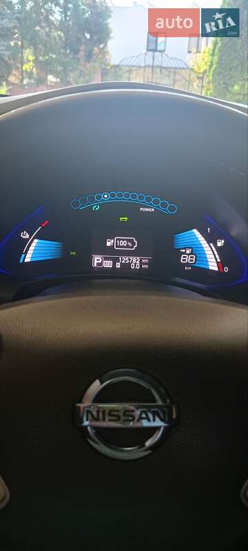 Хэтчбек Nissan Leaf 2014 в Одессе