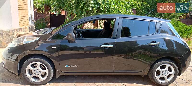 Хэтчбек Nissan Leaf 2014 в Одессе