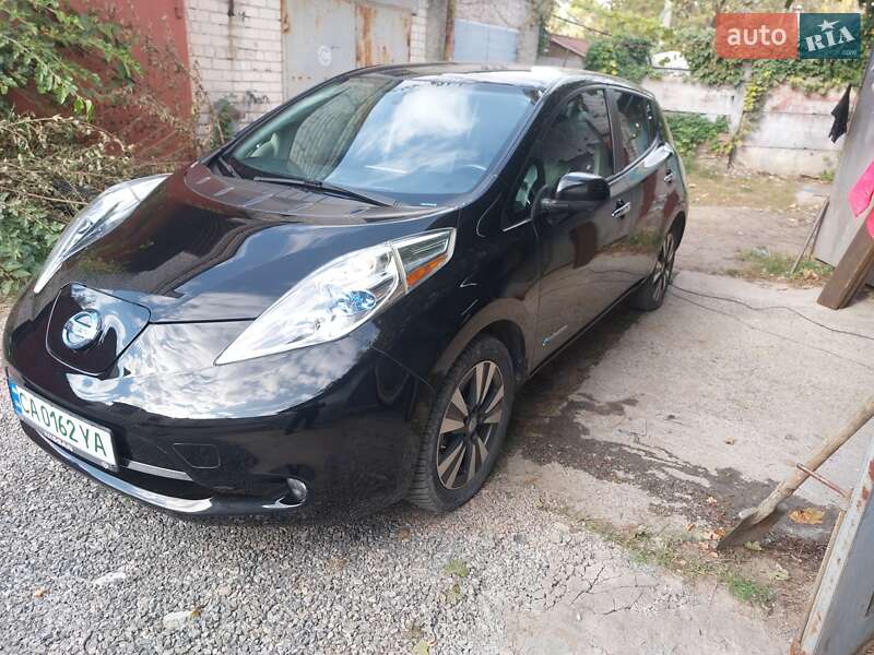 Хэтчбек Nissan Leaf 2014 в Черкассах