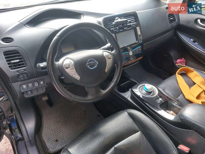 Хэтчбек Nissan Leaf 2014 в Черкассах