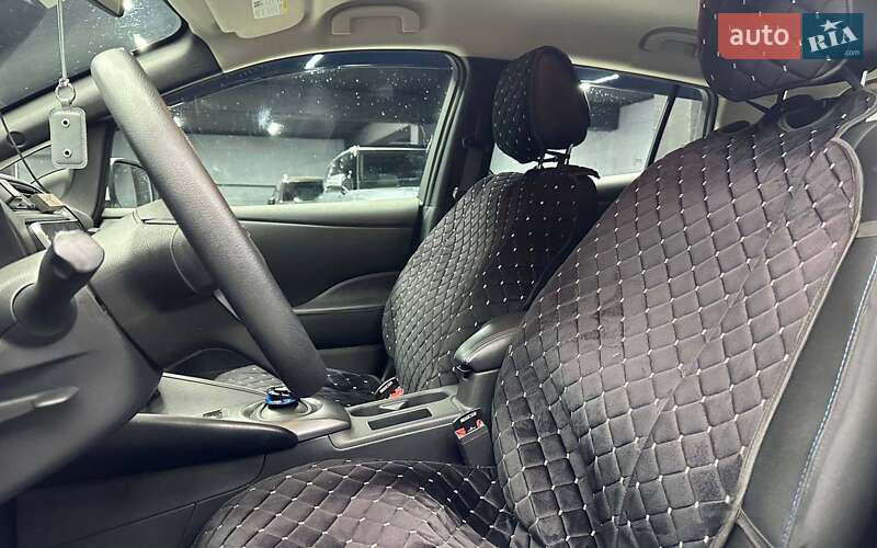 Хетчбек Nissan Leaf 2022 в Чернівцях