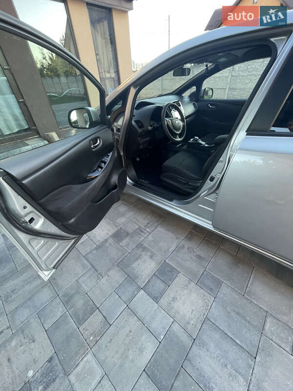 Хэтчбек Nissan Leaf 2014 в Ровно фото 16 Хэтчбек Nissan Leaf 2014 в Ровно