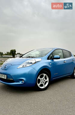 Хэтчбек Nissan Leaf 2012 в Кременчуге