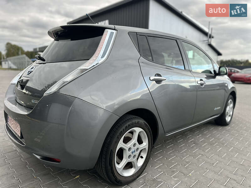 Хэтчбек Nissan Leaf 2013 в Владимире
