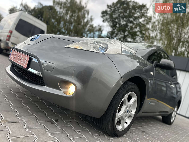 Хэтчбек Nissan Leaf 2013 в Владимире
