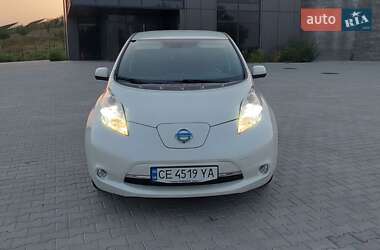 Хэтчбек Nissan Leaf 2015 в Черновцах