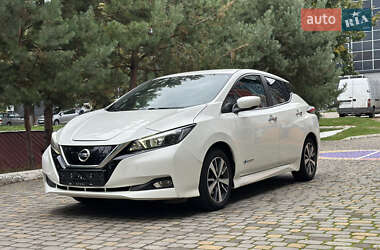 Хэтчбек Nissan Leaf 2018 в Луцке