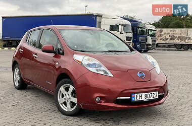 Хетчбек Nissan Leaf 2011 в Радивиліві