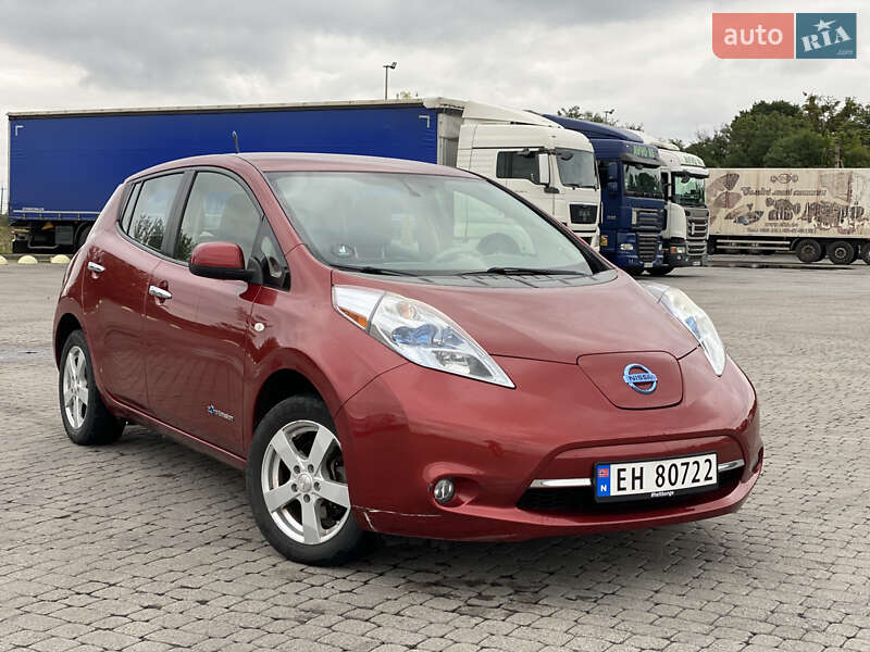 Nissan Leaf 2011