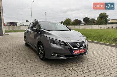 Хэтчбек Nissan Leaf 2018 в Радехове