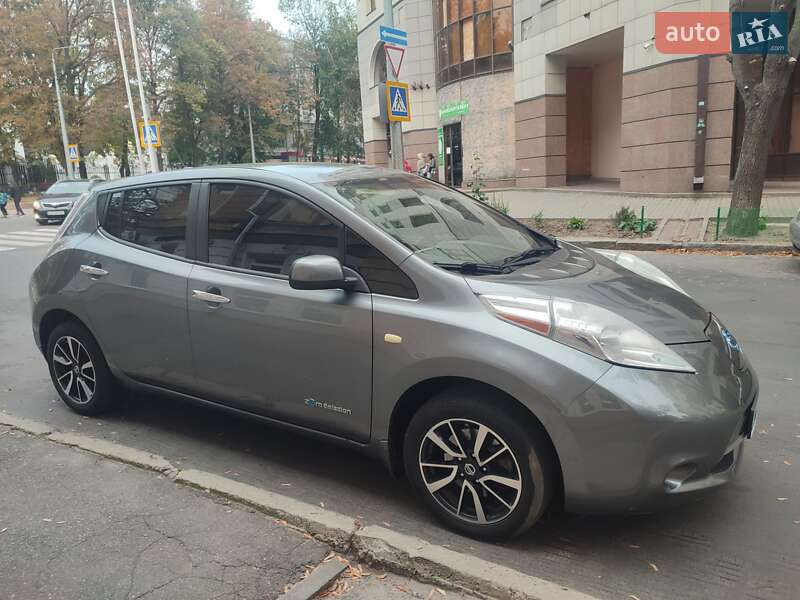 Хэтчбек Nissan Leaf 2014 в Харькове