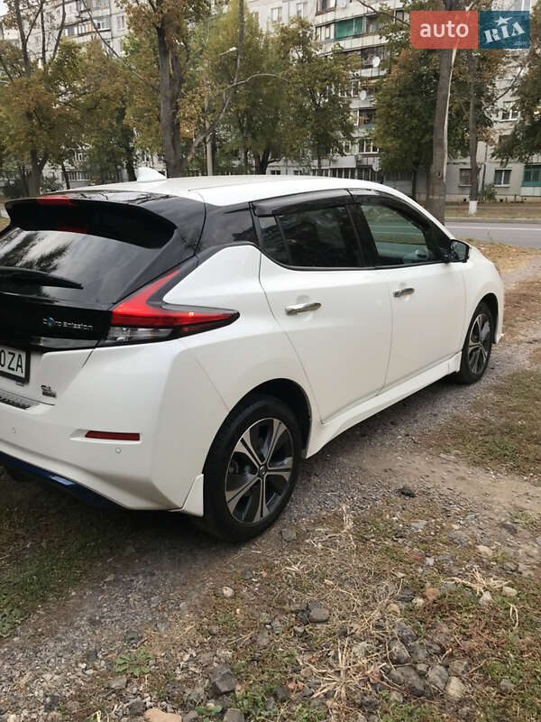 Хэтчбек Nissan Leaf 2021 в Харькове