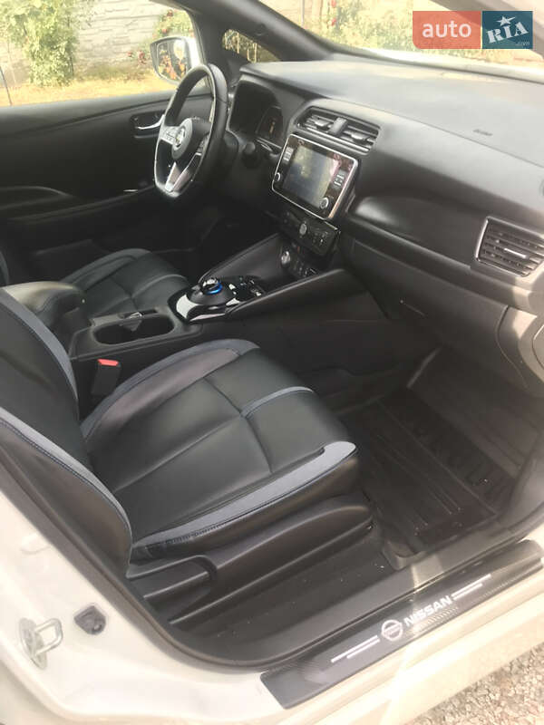 Хэтчбек Nissan Leaf 2021 в Харькове