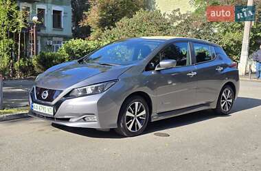 Хетчбек Nissan Leaf 2018 в Києві