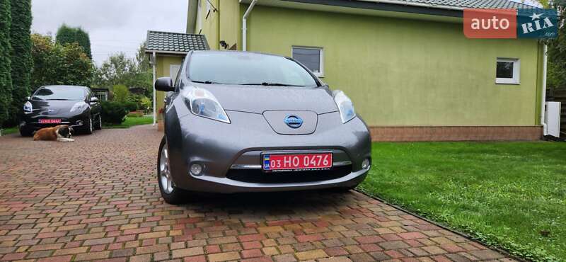 Хэтчбек Nissan Leaf 2014 в Ровно
