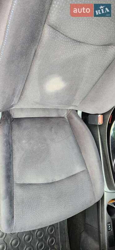 Хэтчбек Nissan Leaf 2014 в Ровно