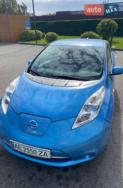 Хэтчбек Nissan Leaf 2014 в Днепре