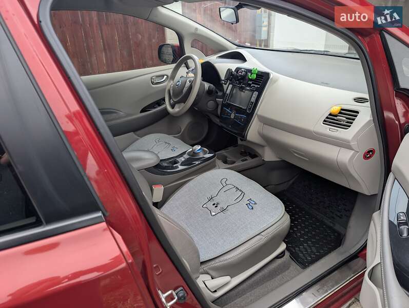 Хетчбек Nissan Leaf 2012 в Білій Криниці фото 8 Хетчбек Nissan Leaf 2012 в Білій Криниці