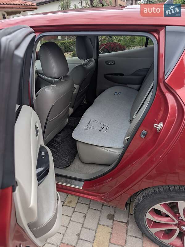 Хетчбек Nissan Leaf 2012 в Білій Криниці фото 11 Хетчбек Nissan Leaf 2012 в Білій Криниці