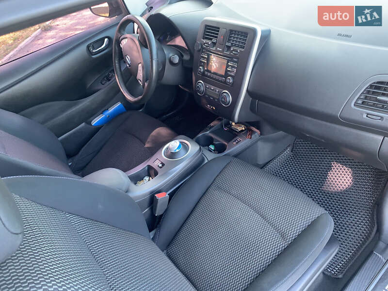Хэтчбек Nissan Leaf 2014 в Днепре фото 8 Хэтчбек Nissan Leaf 2014 в Днепре