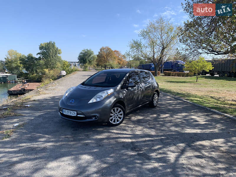 Хэтчбек Nissan Leaf 2014 в Днепре фото 12 Хэтчбек Nissan Leaf 2014 в Днепре