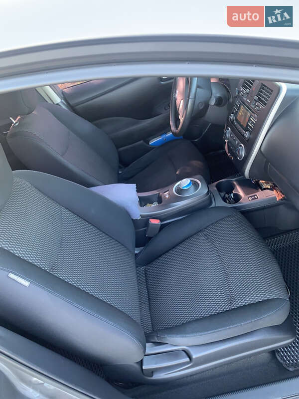 Хэтчбек Nissan Leaf 2014 в Днепре фото 28 Хэтчбек Nissan Leaf 2014 в Днепре