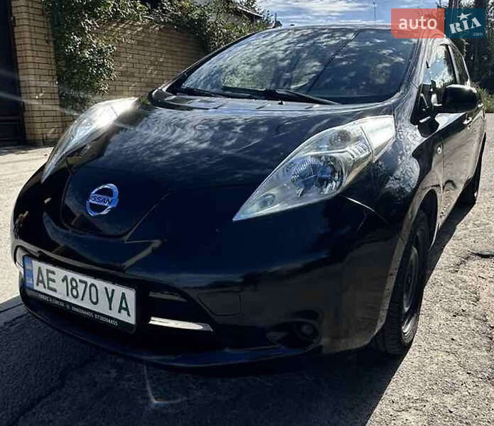 Хэтчбек Nissan Leaf 2013 в Днепре фото 3 Хэтчбек Nissan Leaf 2013 в Днепре