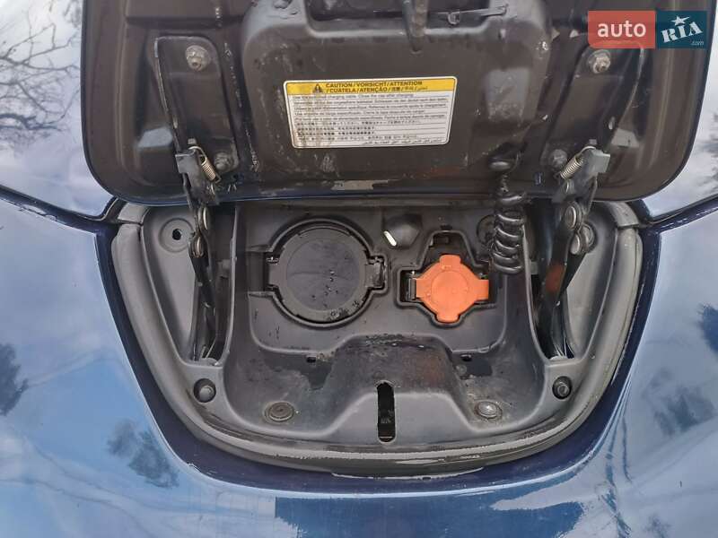 Хэтчбек Nissan Leaf 2017 в Одессе