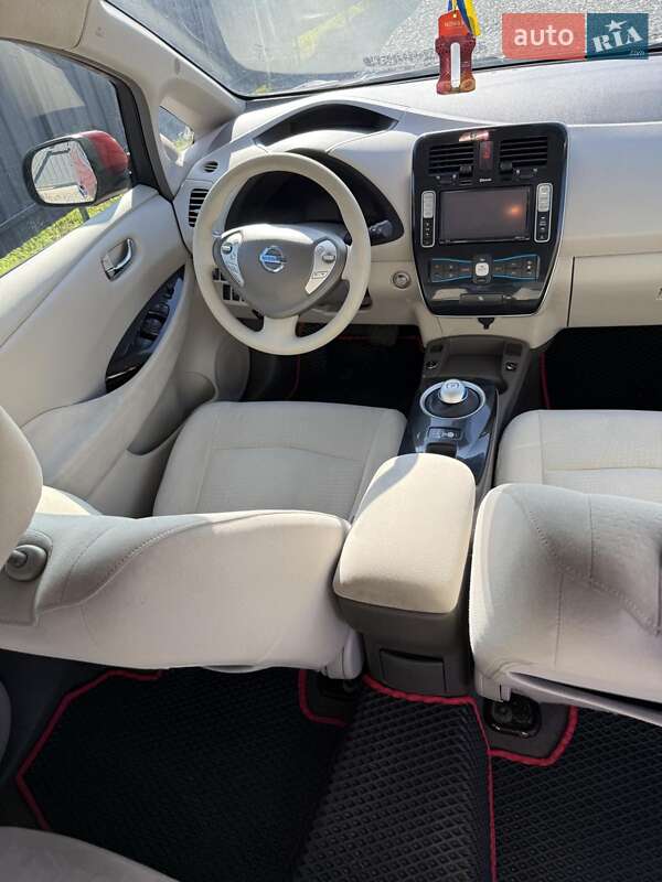 Хэтчбек Nissan Leaf 2012 в Хмельницком фото 14 Хэтчбек Nissan Leaf 2012 в Хмельницком
