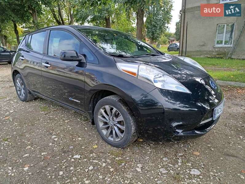Хэтчбек Nissan Leaf 2013 в Луцке