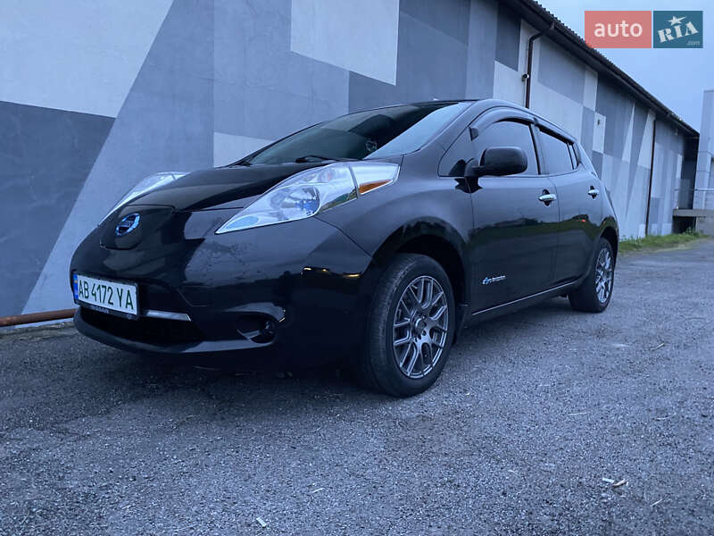 Хэтчбек Nissan Leaf 2014 в Виннице