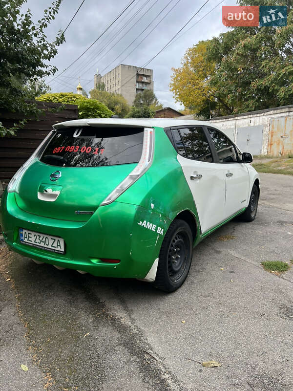 Хэтчбек Nissan Leaf 2015 в Днепре фото 4 Хэтчбек Nissan Leaf 2015 в Днепре