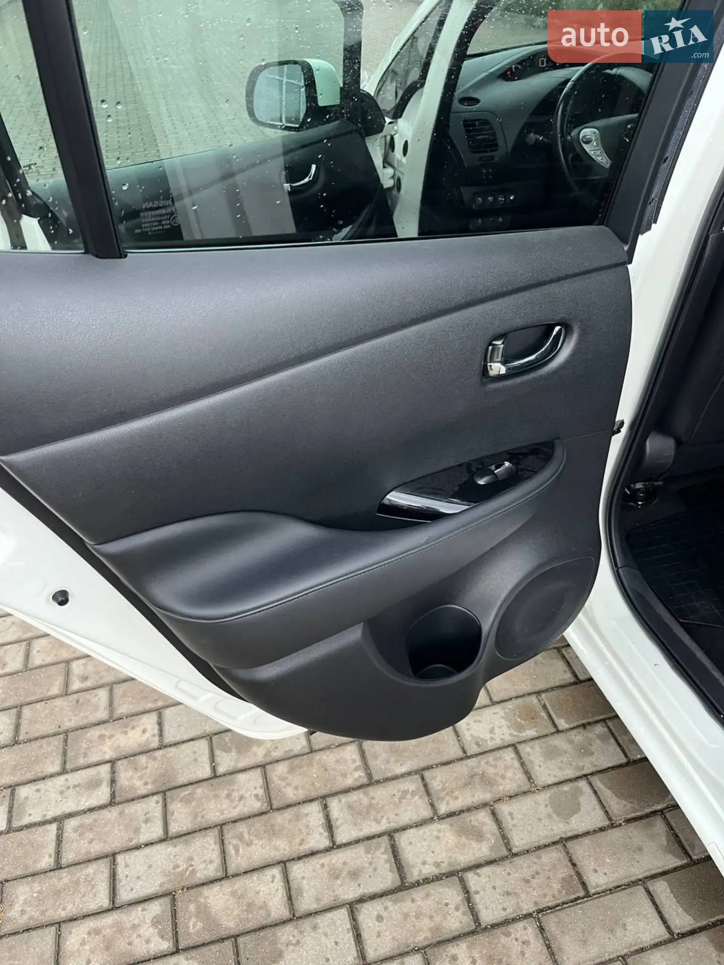 2015 Nissan Leaf - мініатюра 18